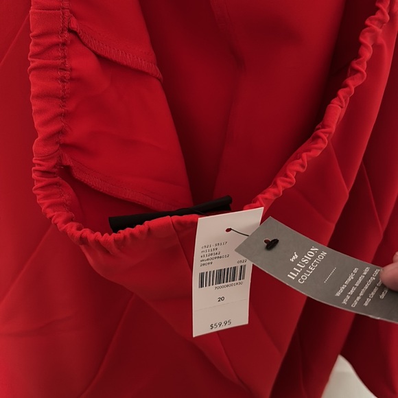 Red HalterTop - Picture 3 of 4